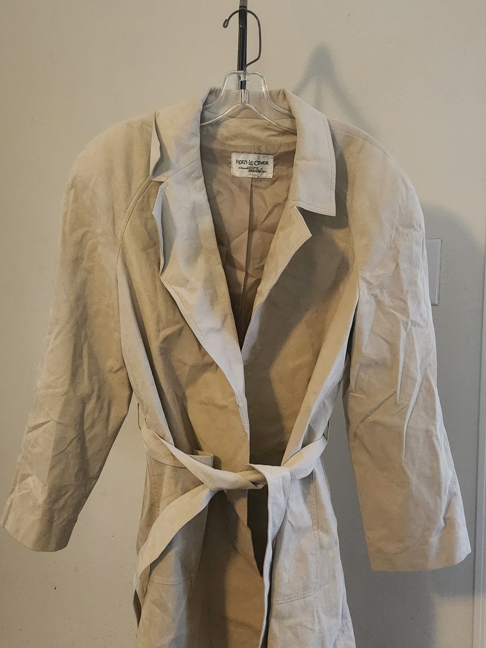 Vintage Roth Le Cover Ultrasuede Cream Belted Trench Coat